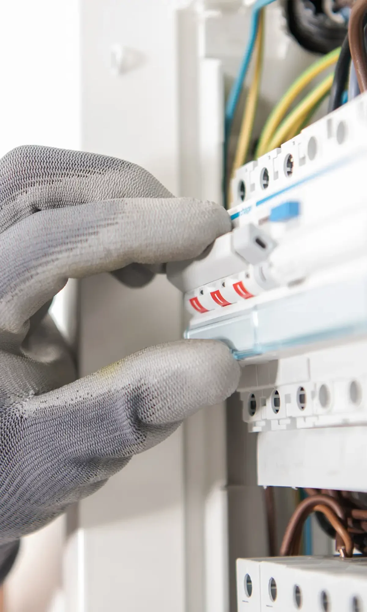 installing-new-circuit-breaker-with-safety-gloves-2026-01-09-08-22-30-utc copy